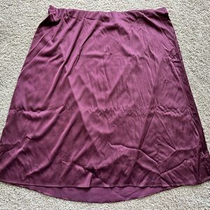 George Women's Skirt in Rich Burgundy